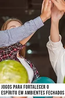 Jogos-para-fortalecer-o-espírito-de-equipe-em-ambientes-fechados